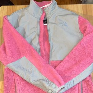 XL Girls Northface - used condition.